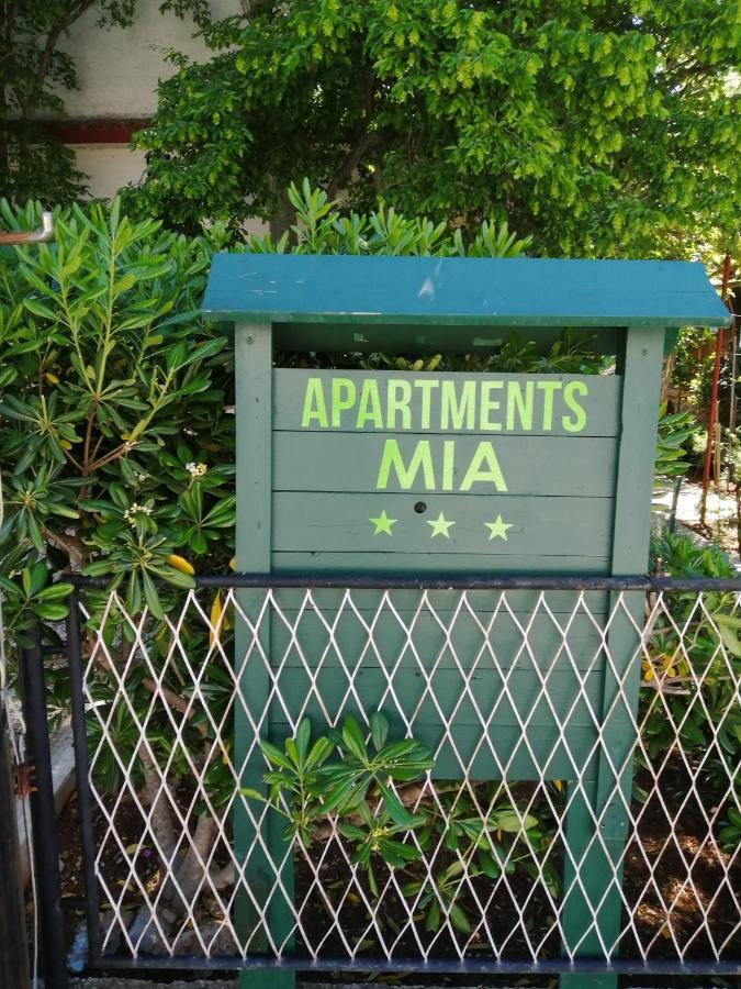 Apartment Mia Селине Екстериор снимка