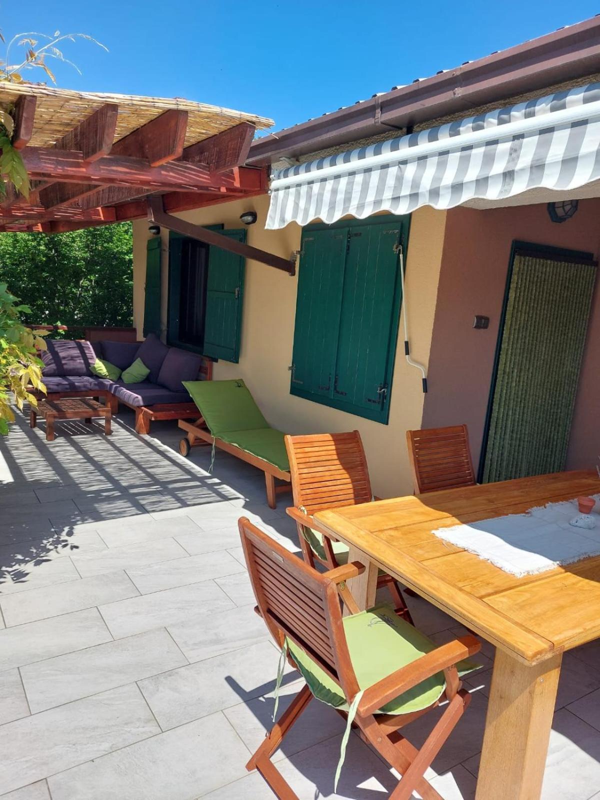 Apartment Mia Селине Екстериор снимка