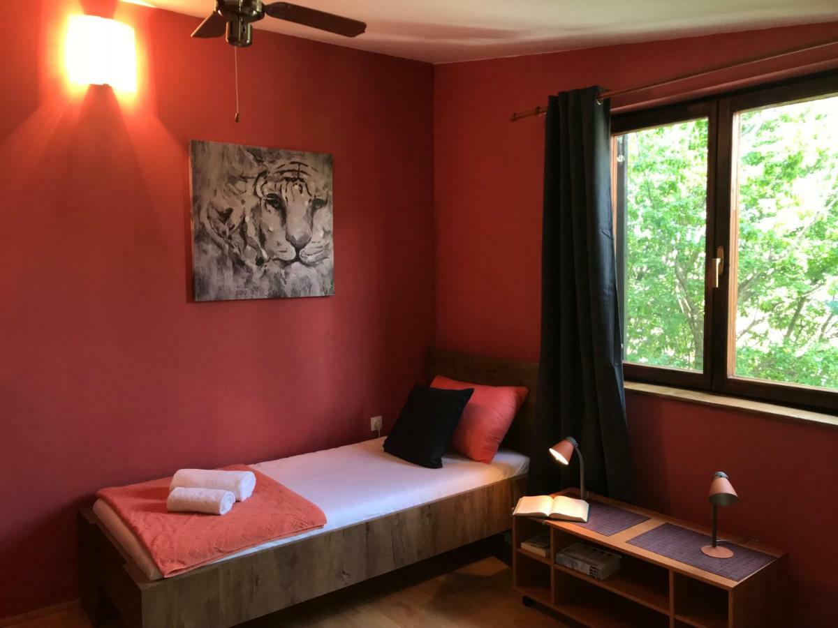 Apartment Mia Селине Екстериор снимка